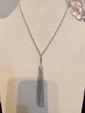 Vintage Sarah Coventry Silver Tone Tassel Necklace 20”